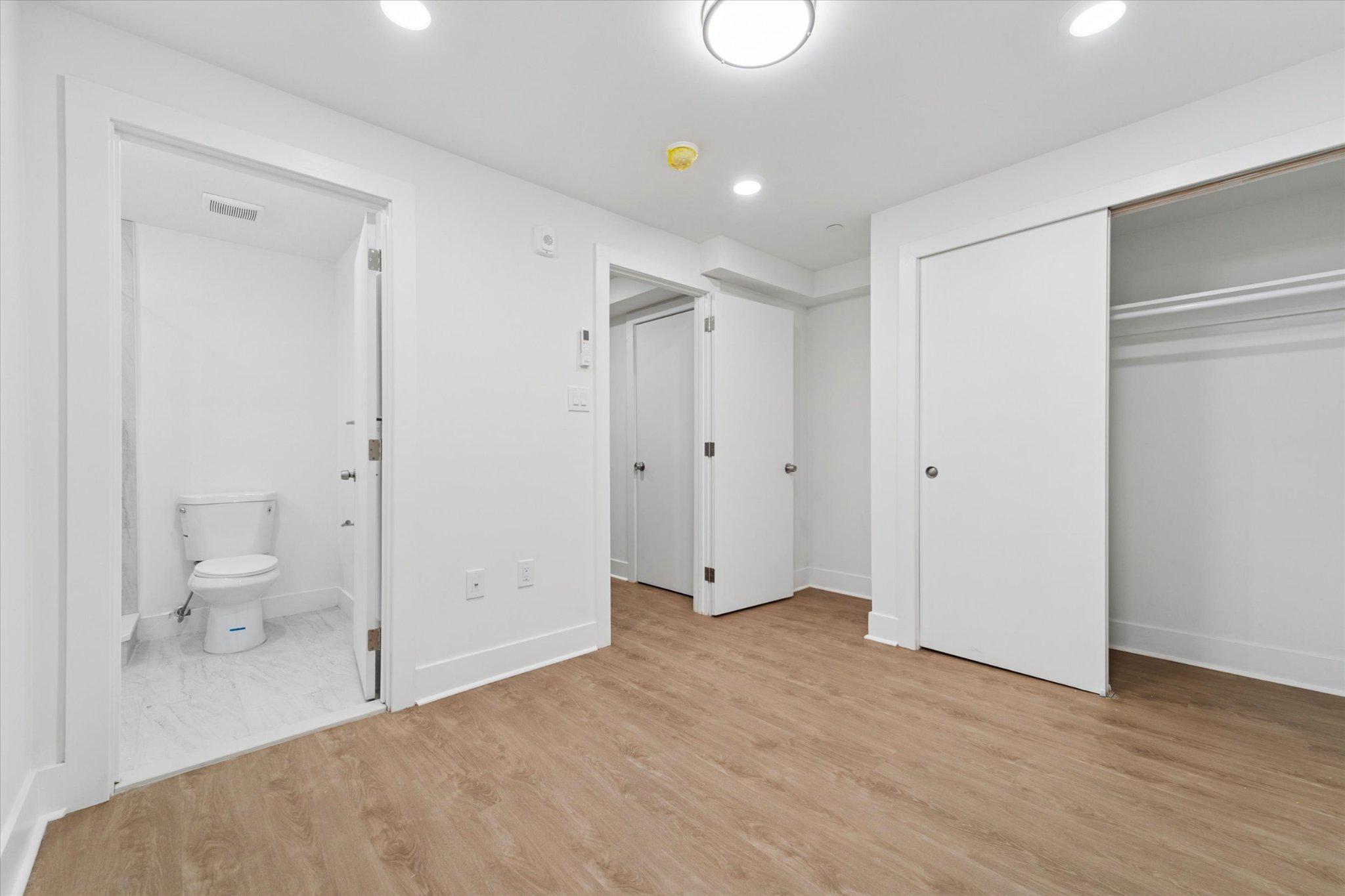 812 W Roosevelt Blvd Property Photo 7