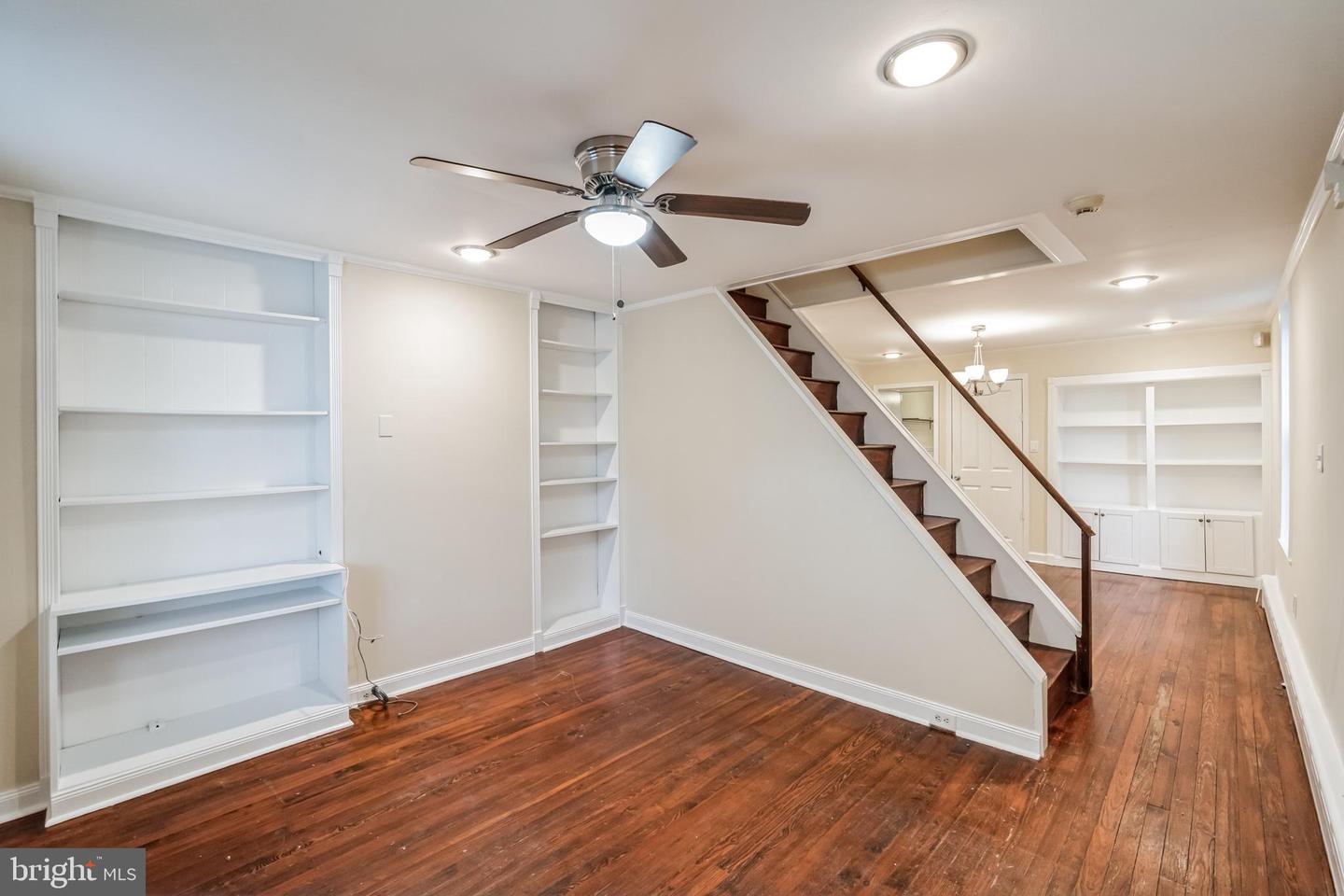 455 Ripka St Property Photo 4