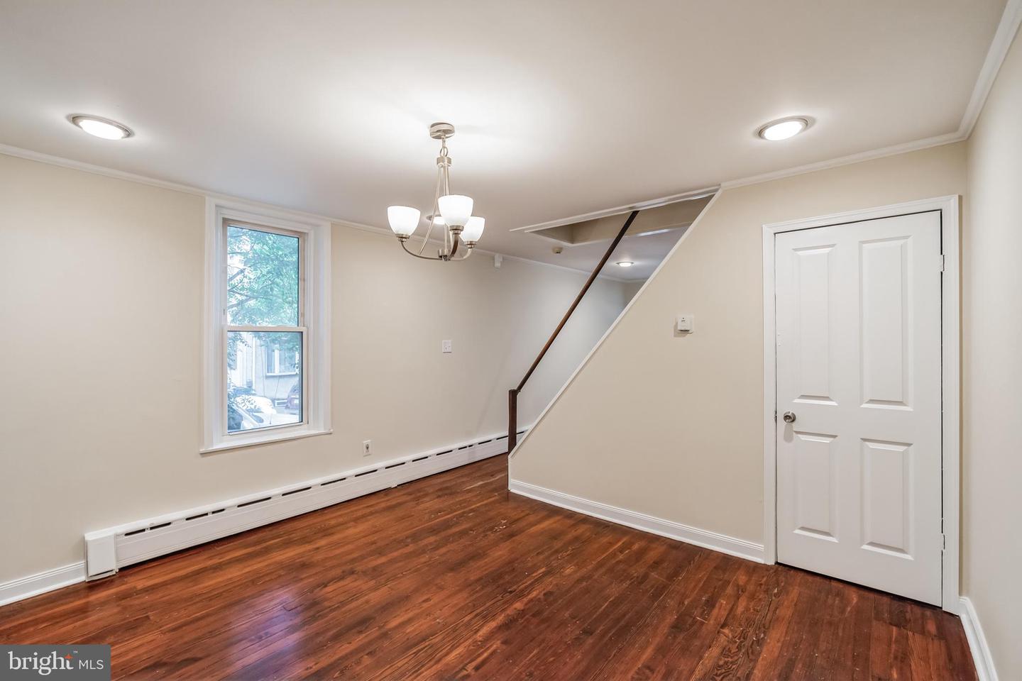 455 Ripka St Property Photo 5