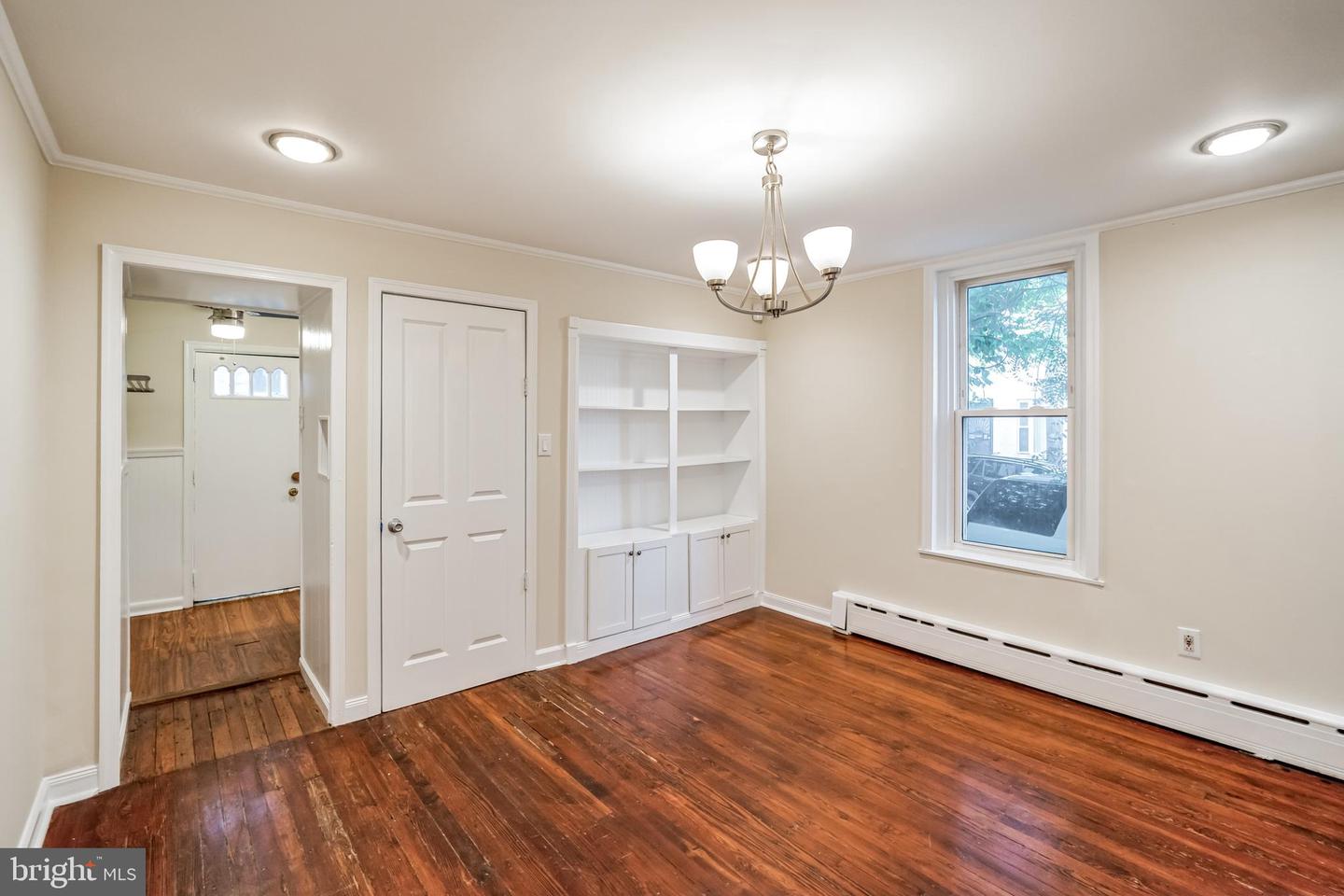 455 Ripka St Property Photo 6