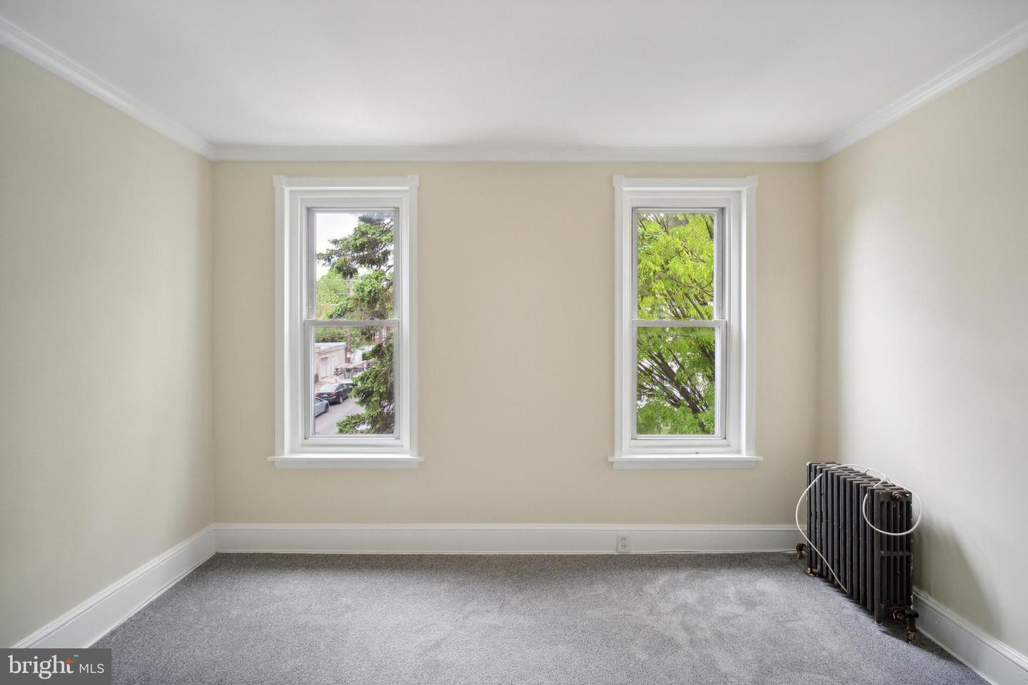 455 Ripka St Property Photo 9