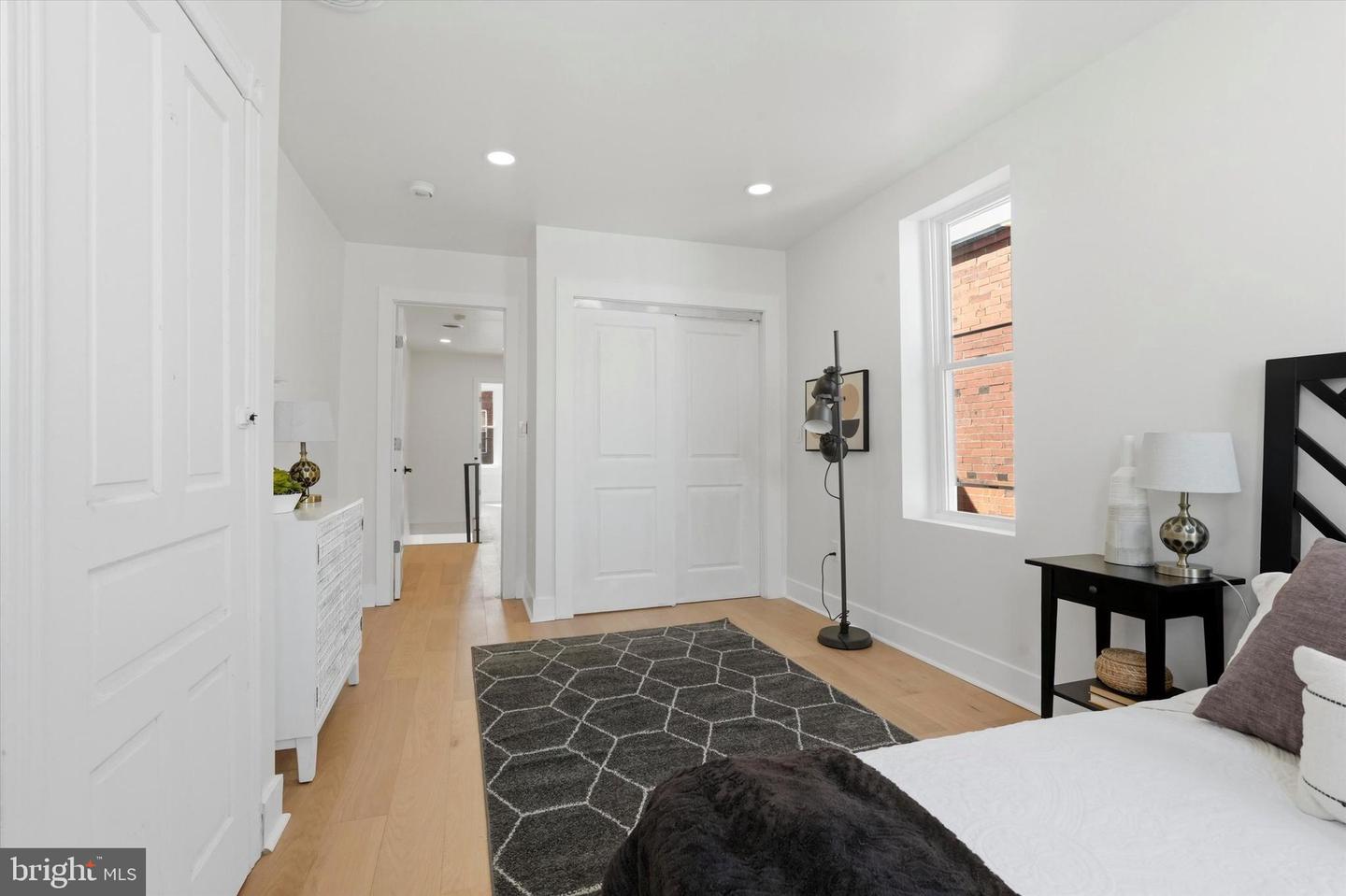 2345 S Bancroft St Property Photo 14