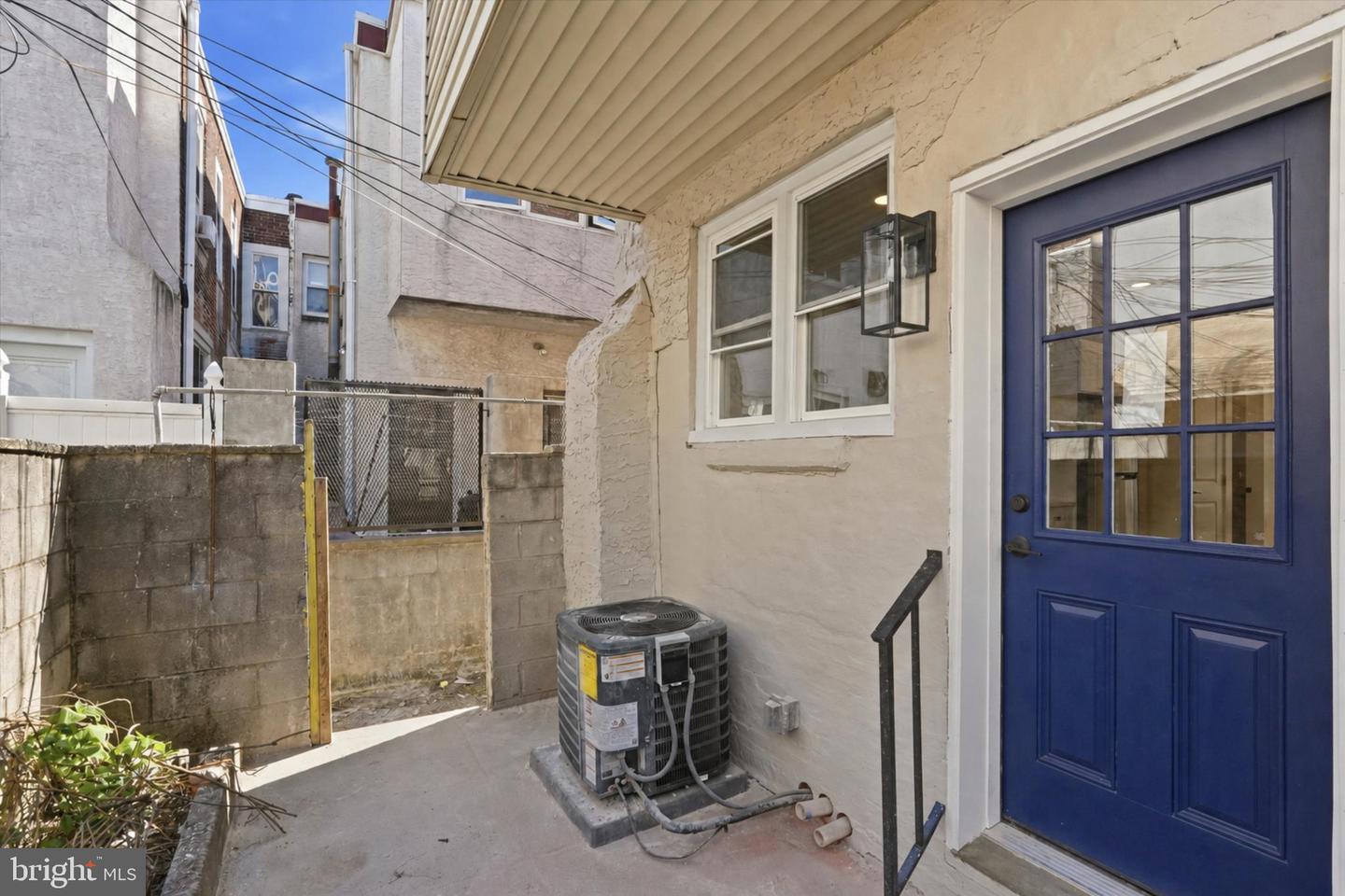 2345 S Bancroft St Property Photo 24