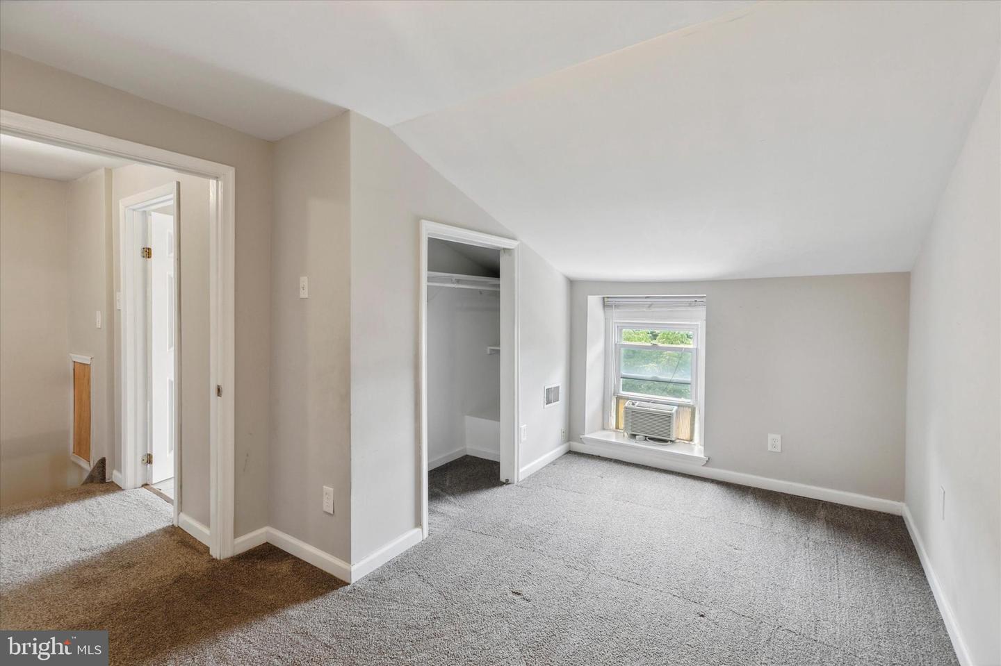 137 East St Property Photo 9