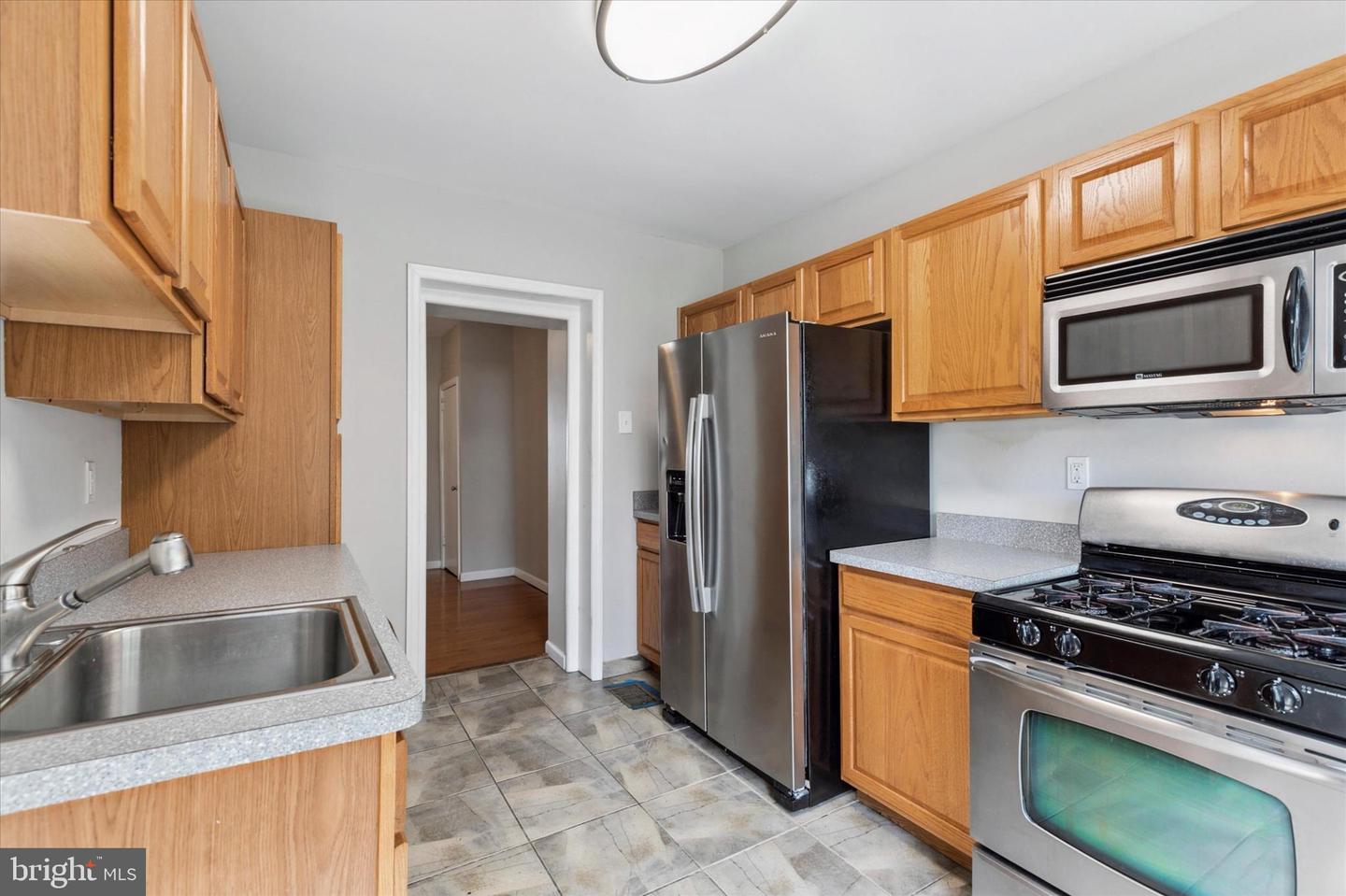 137 East St Property Photo 13