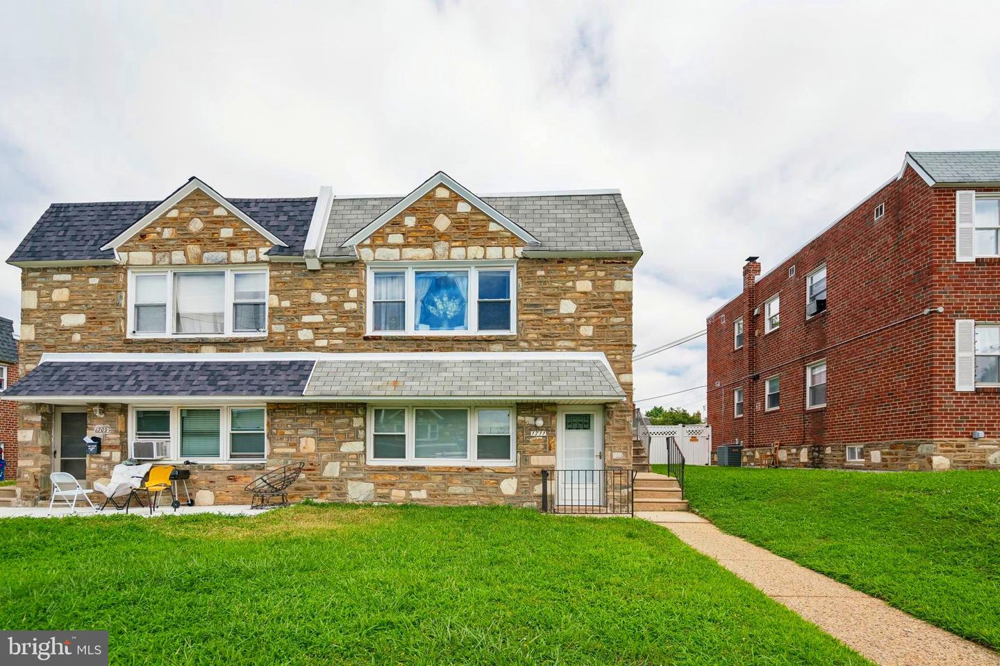 1711 Loney St Property Photo 6
