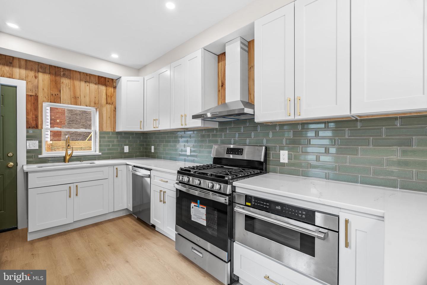 4259 Salmon St Property Photo 10