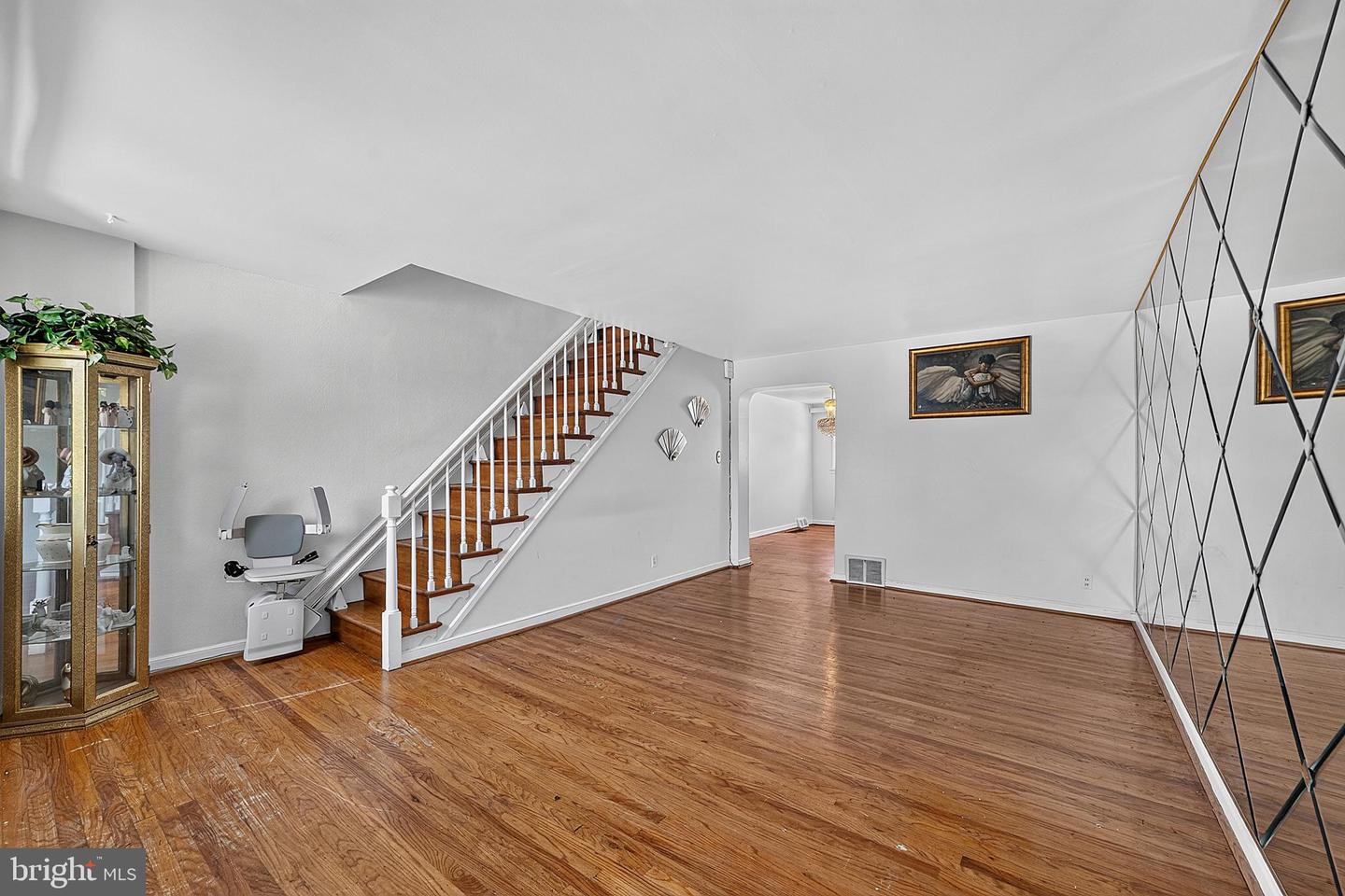 8318 Thouron Ave Property Photo 3