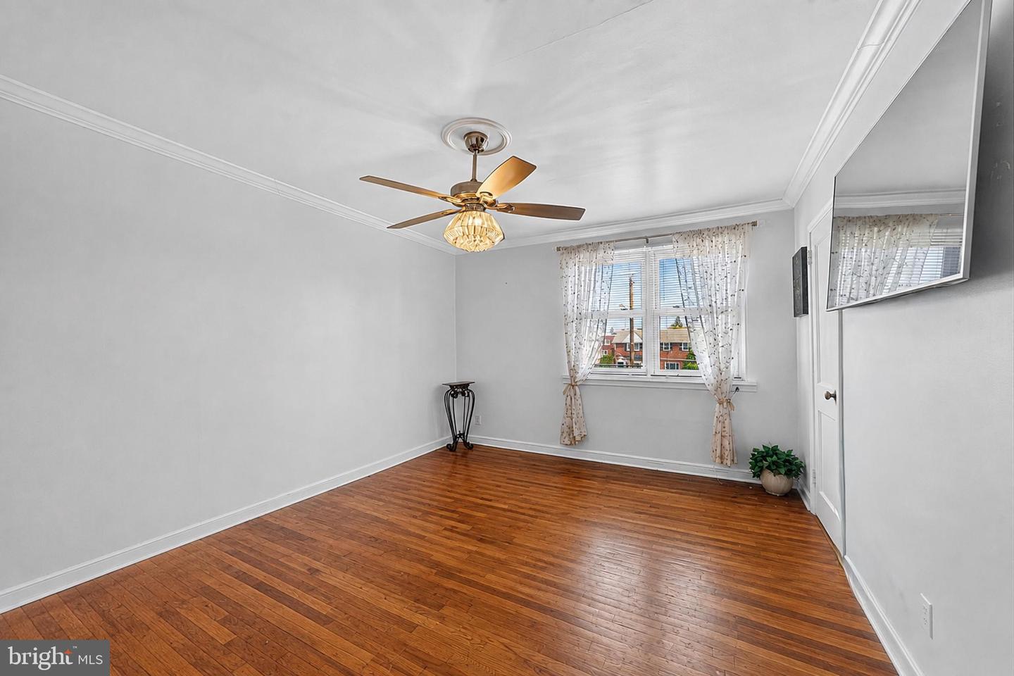 8318 Thouron Ave Property Photo 5