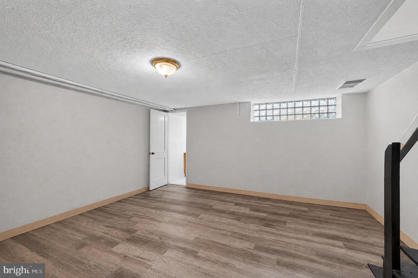 8318 Thouron Ave Property Photo 11