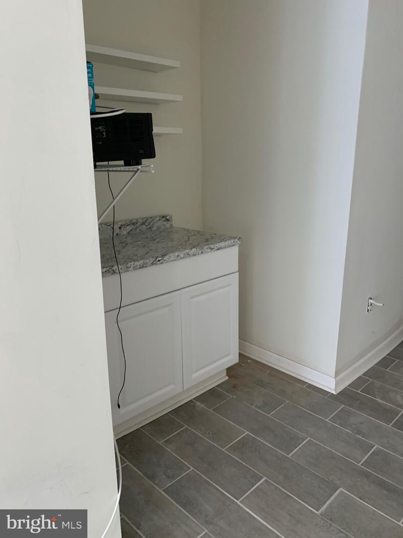 1502 E Passyunk Ave Property Photo 7