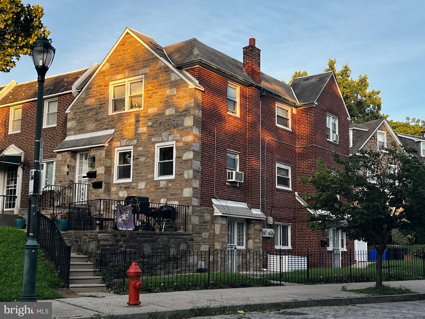 2 E MCPHERSON ST