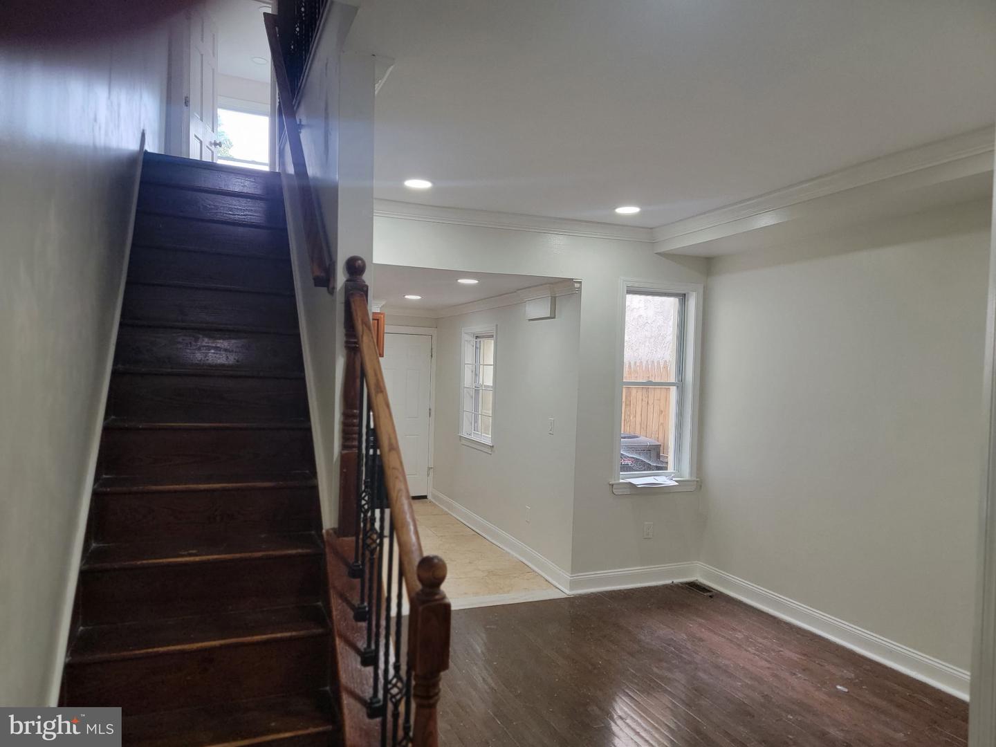 2248 N Bancroft St Property Photo 3