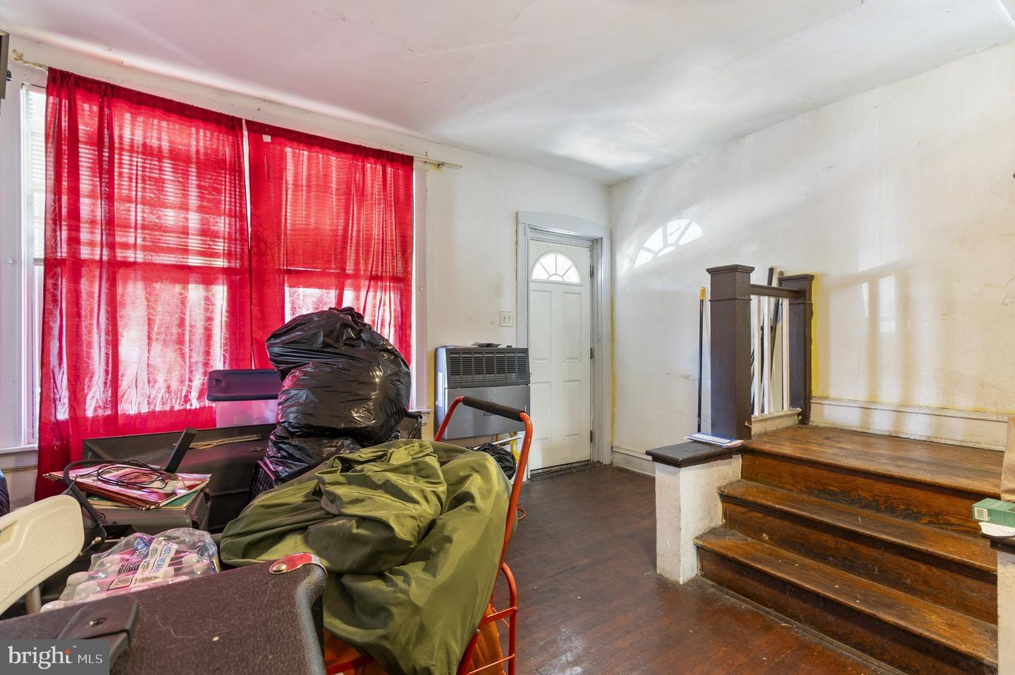 5251 Florence Ave Property Photo 6