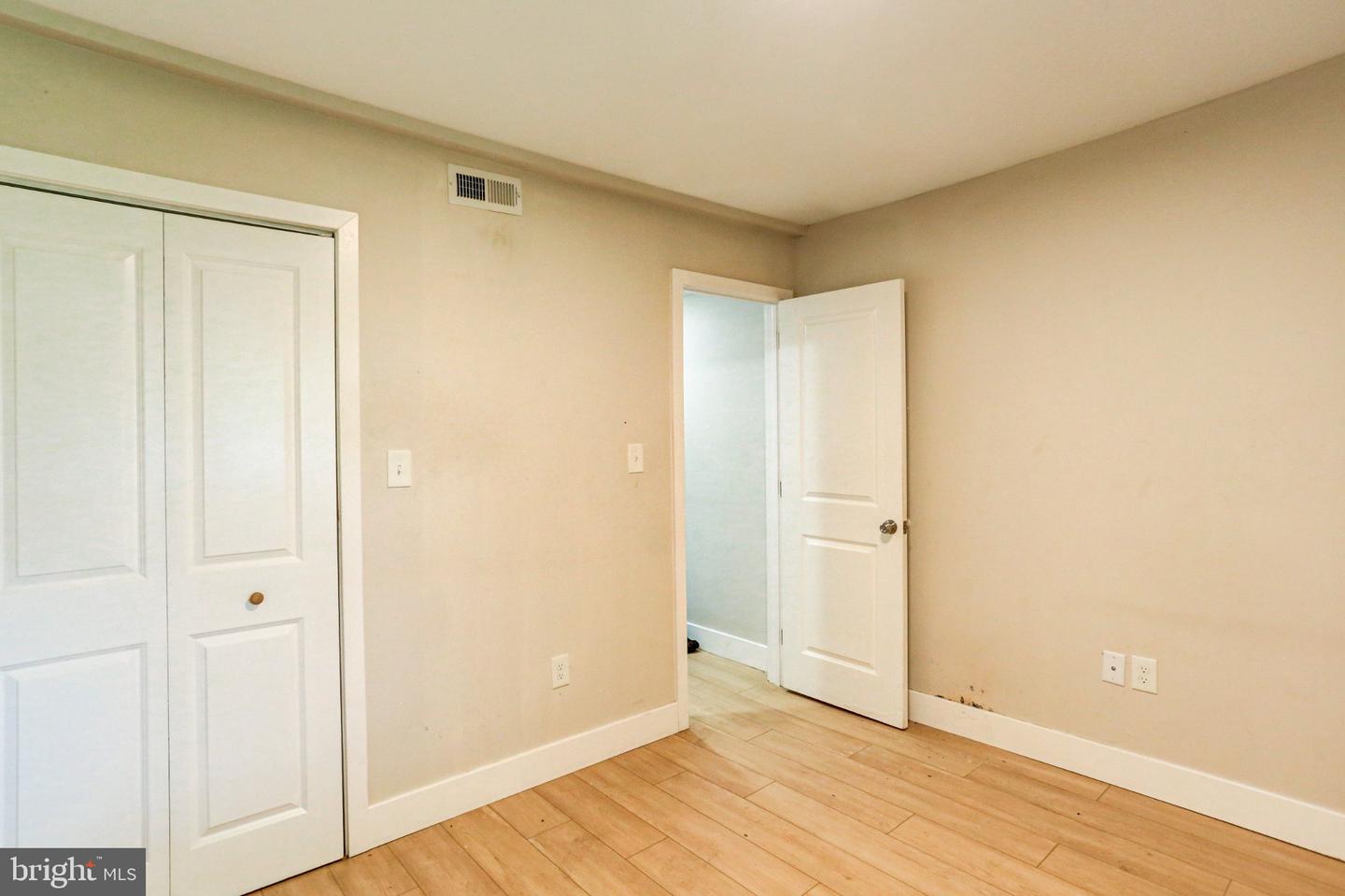 910 N Markoe St Property Photo 26