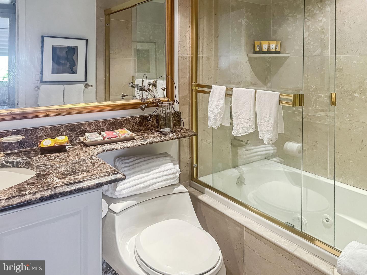 2018 Walnut St #29k Property Photo 5