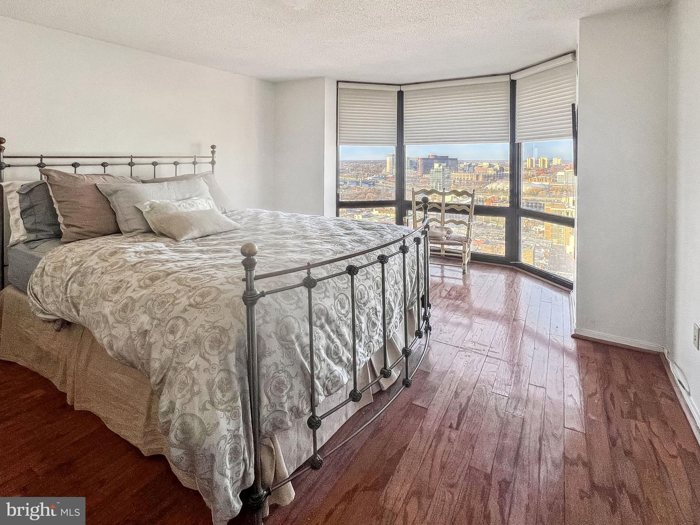 2018 Walnut St #29k Property Photo 6