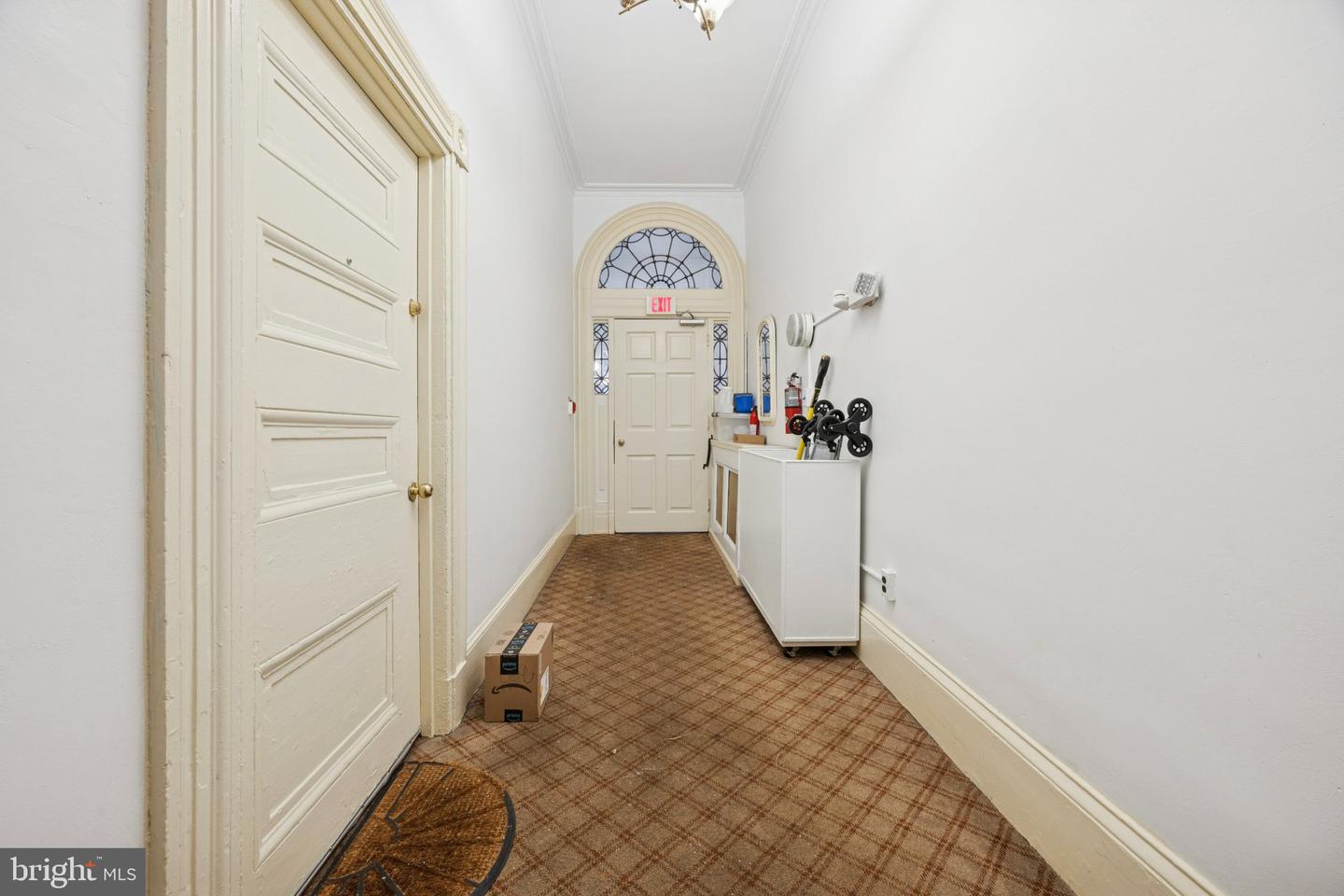 916 Clinton St Property Photo 42