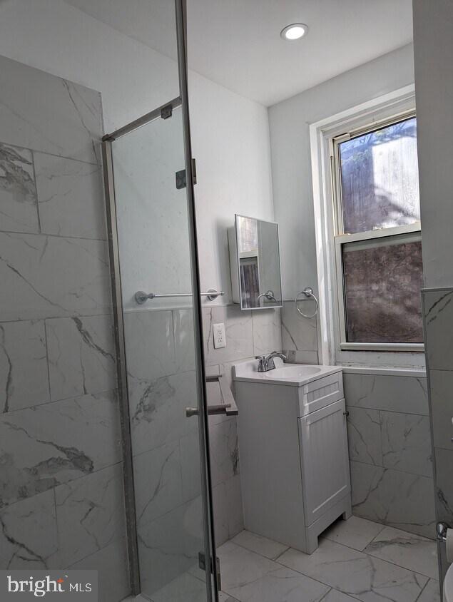 6142 Lansdowne Ave Property Photo 5