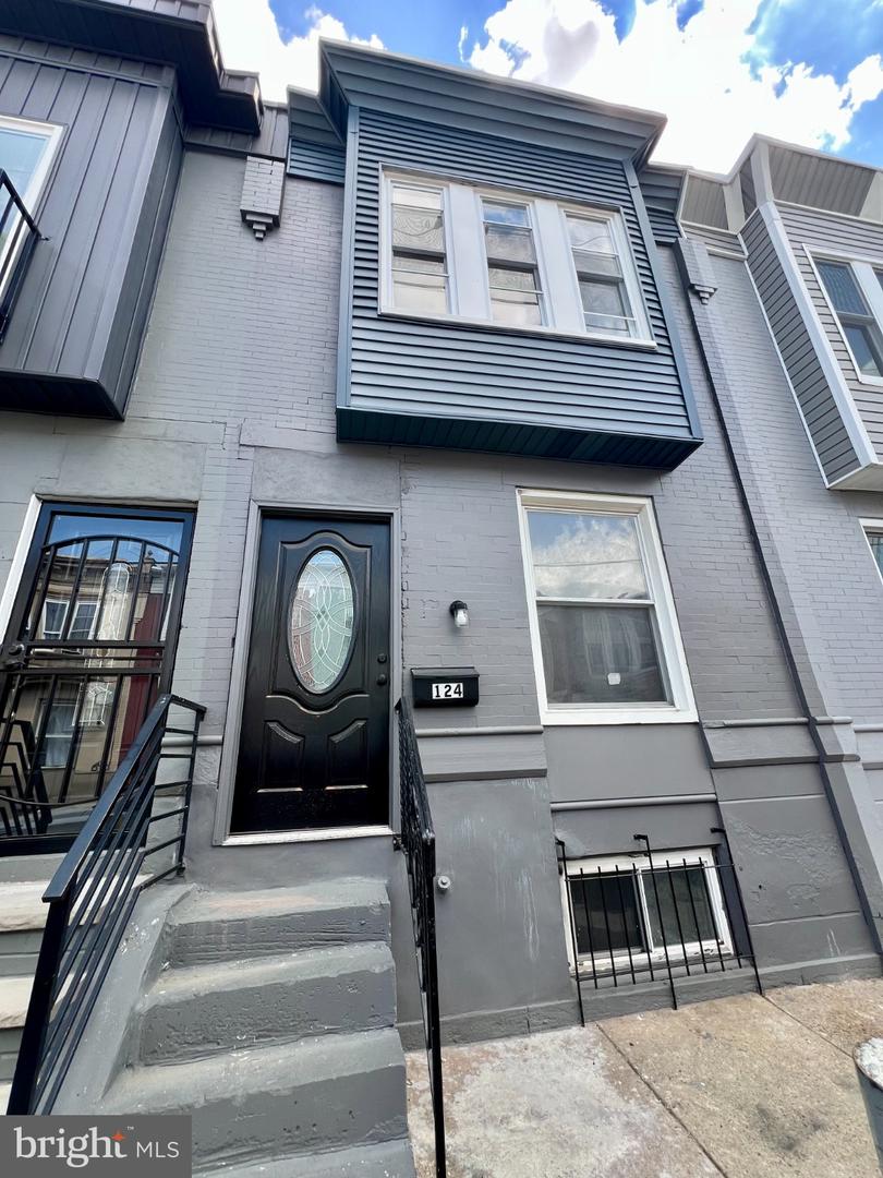 124 E Wishart St Property Photo 2