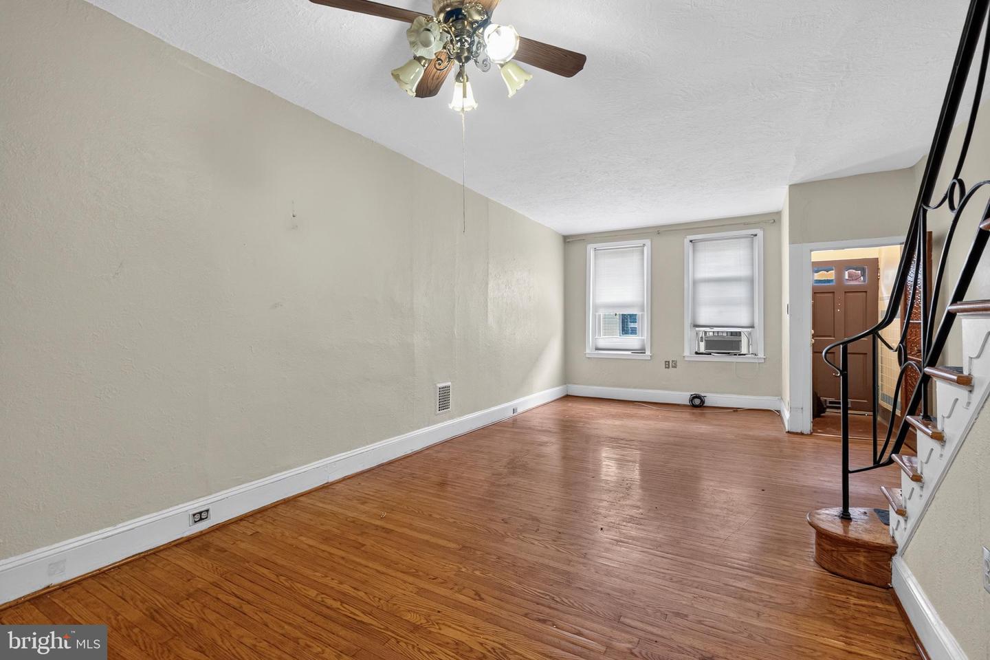 1844 S Carlisle St Property Photo 7