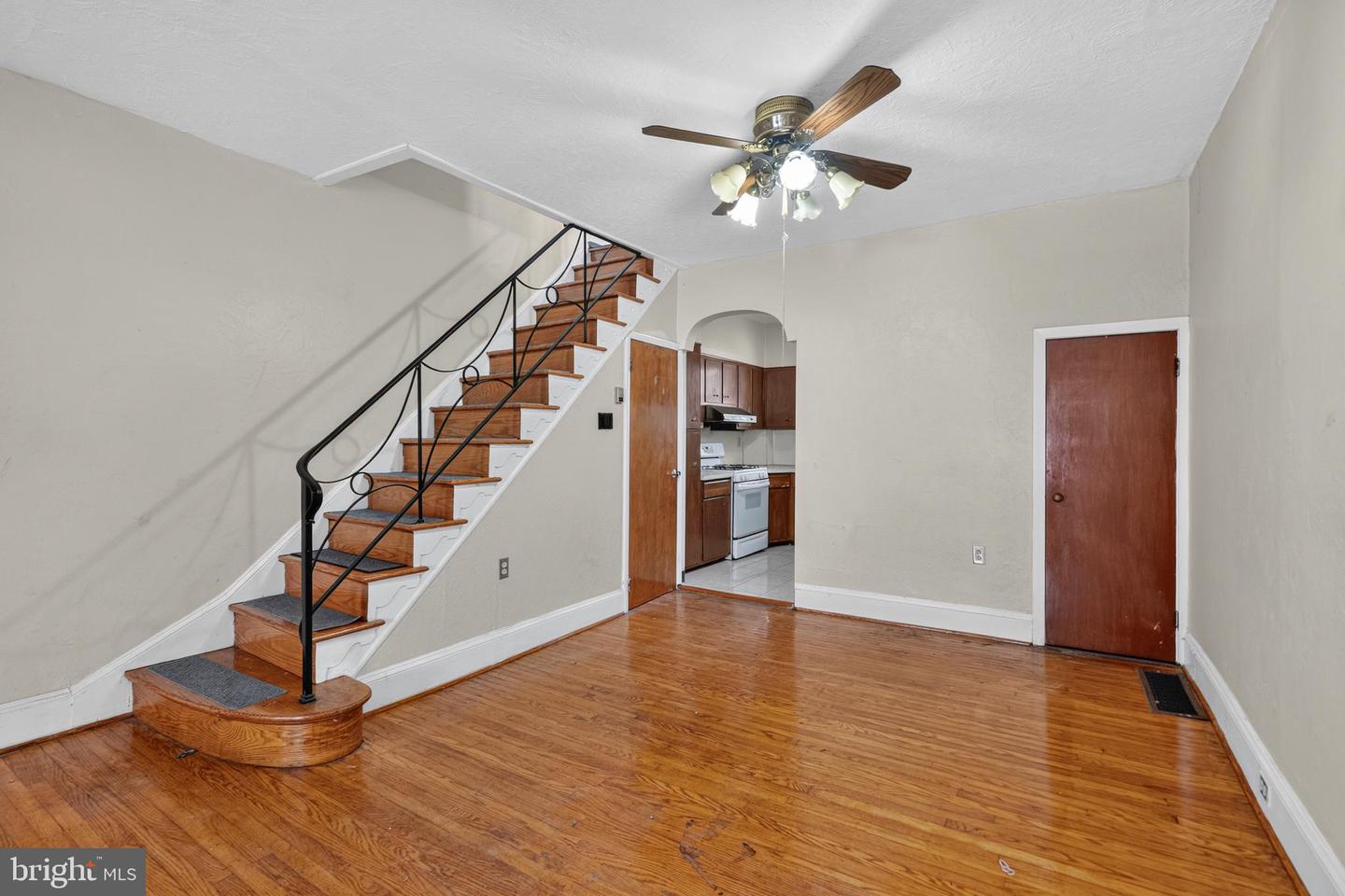 1844 S Carlisle St Property Photo 8