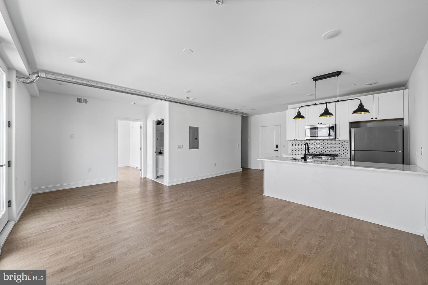 1614 Ridge Ave #305 Property Photo 5