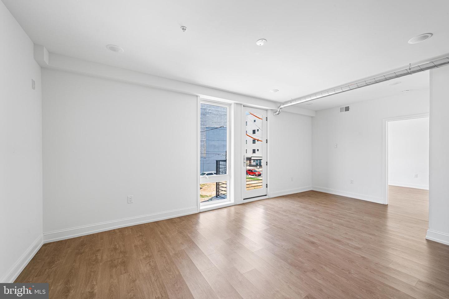 1614 Ridge Ave #305 Property Photo 6