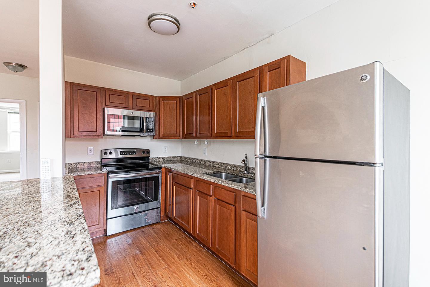 1501 W Allegheny Ave #unit 413 Property Photo 3