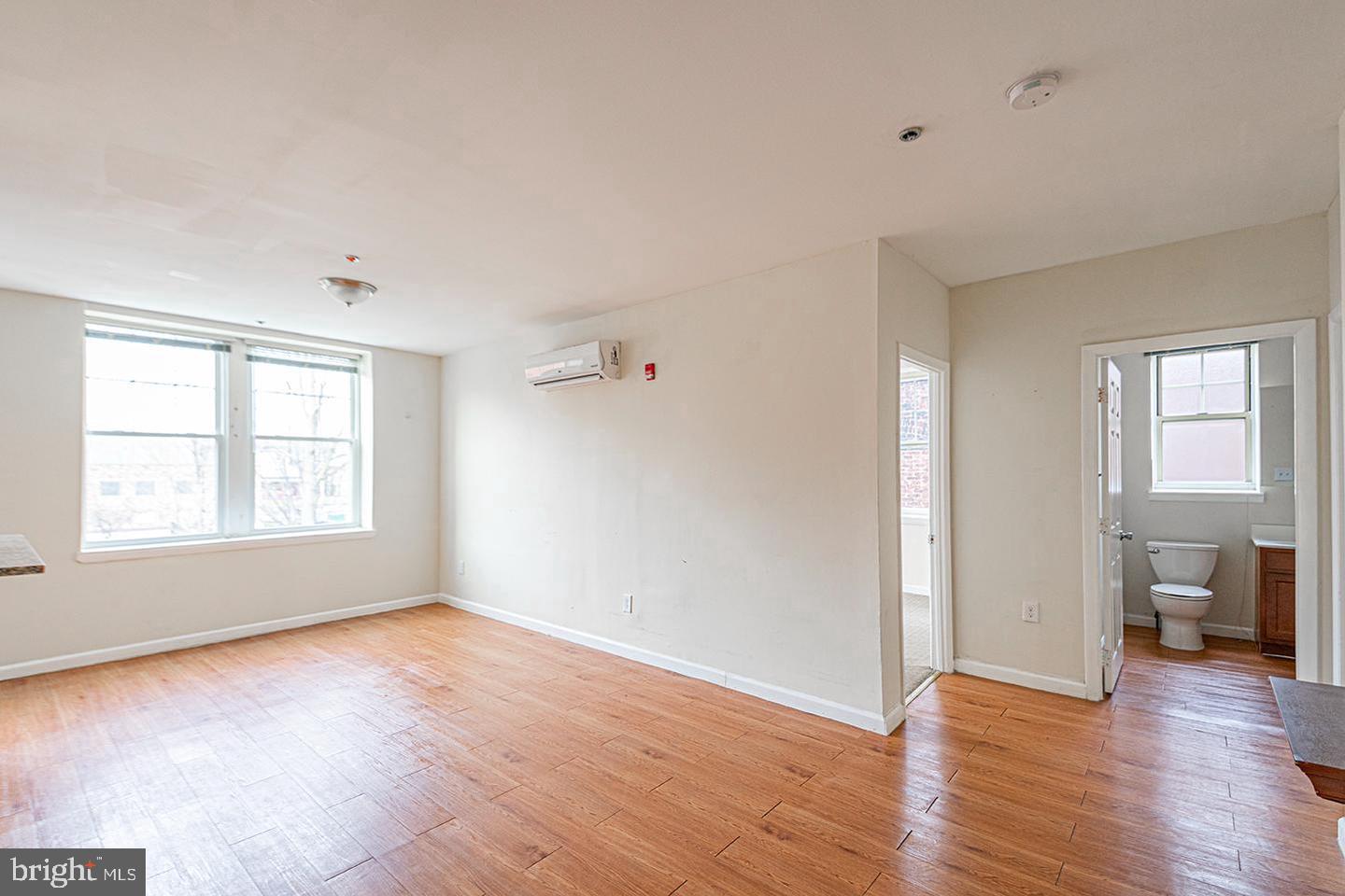 1501 W Allegheny Ave #unit 413 Property Photo 4