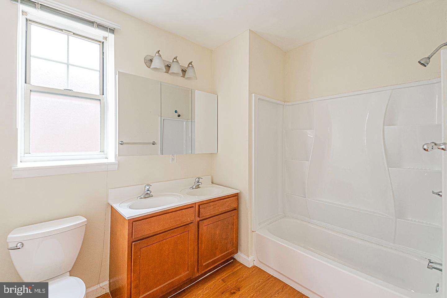 1501 W Allegheny Ave #unit 413 Property Photo 9
