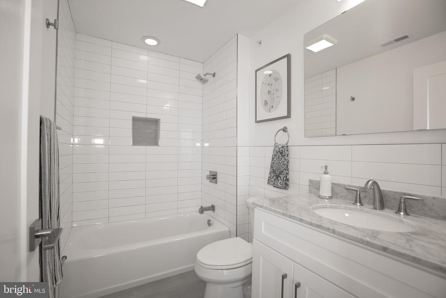 1508 Ridge Ave #202 Property Photo 8