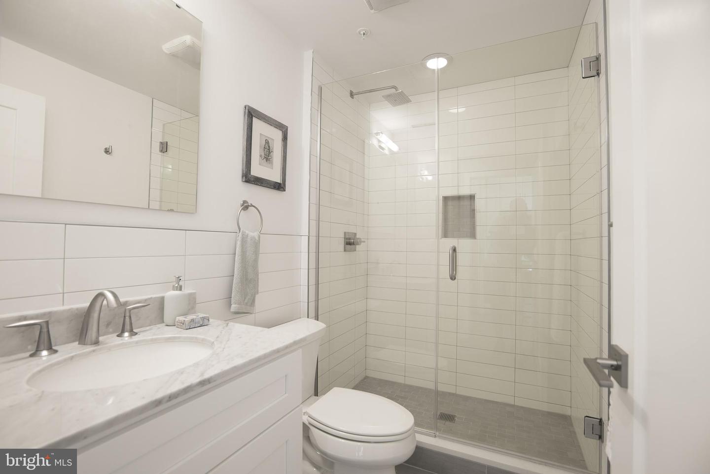 1508 Ridge Ave #202 Property Photo 11