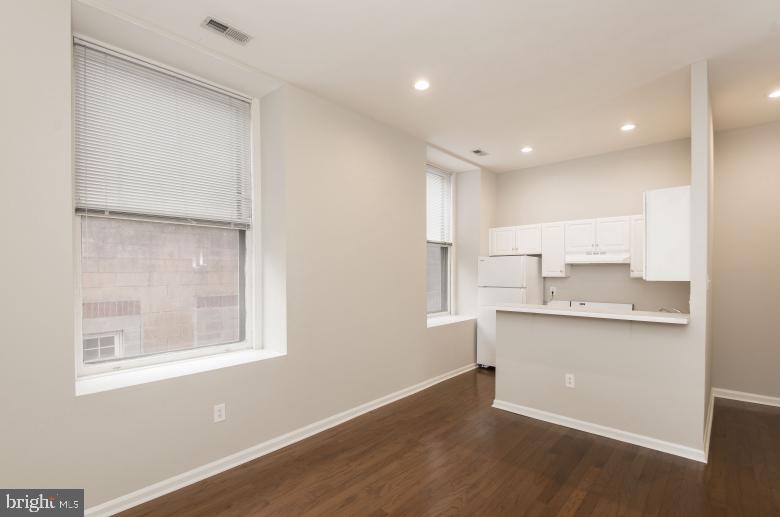 145 S 13TH ST #404 Property Photo 1