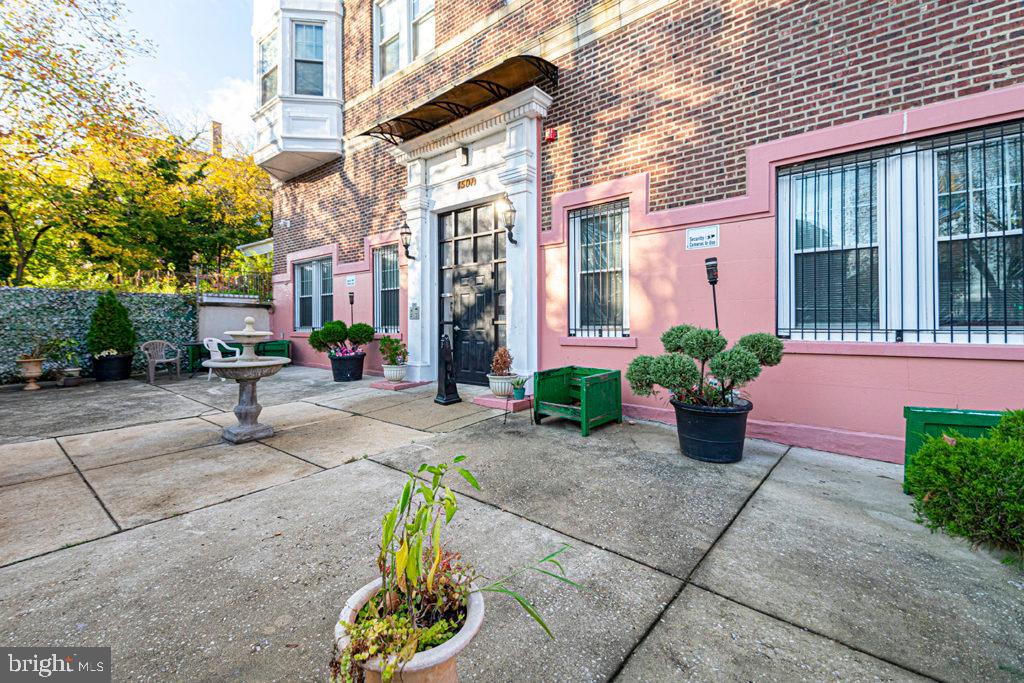 1501 W Allegheny Ave #unit 308 Property Photo 17