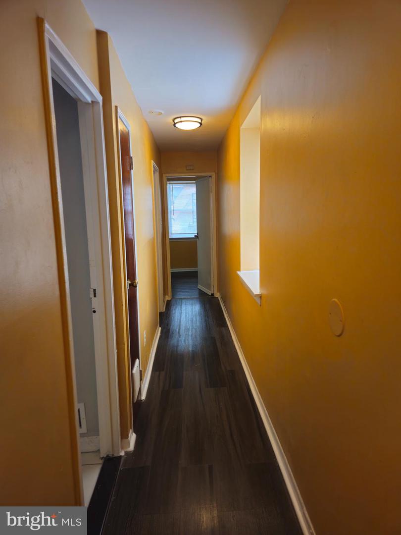 218 E Price St #1st Floor Property Photo 17