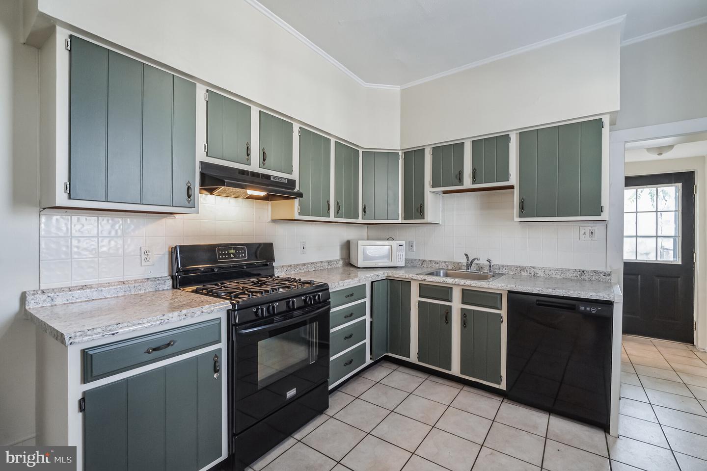 100 Ripka St Property Photo 8