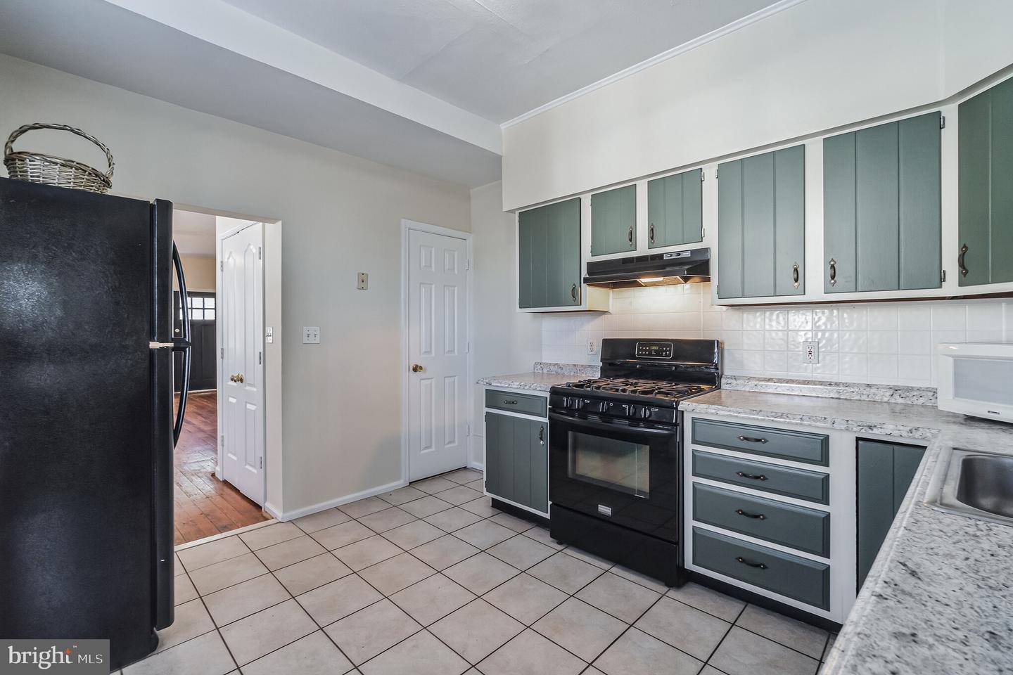 100 Ripka St Property Photo 10