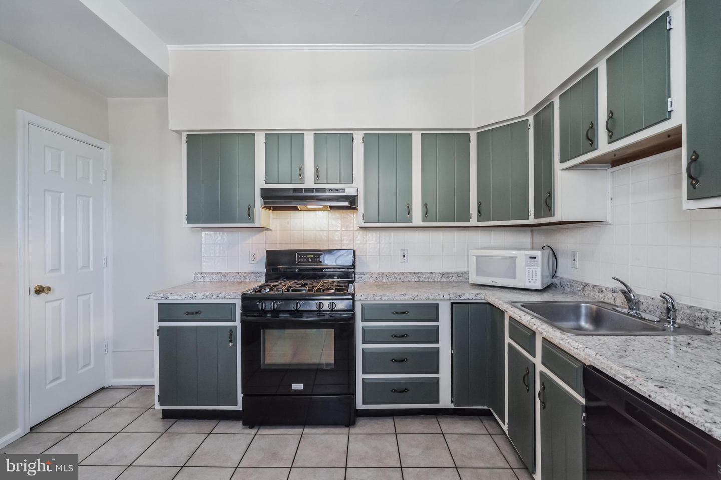 100 Ripka St Property Photo 11