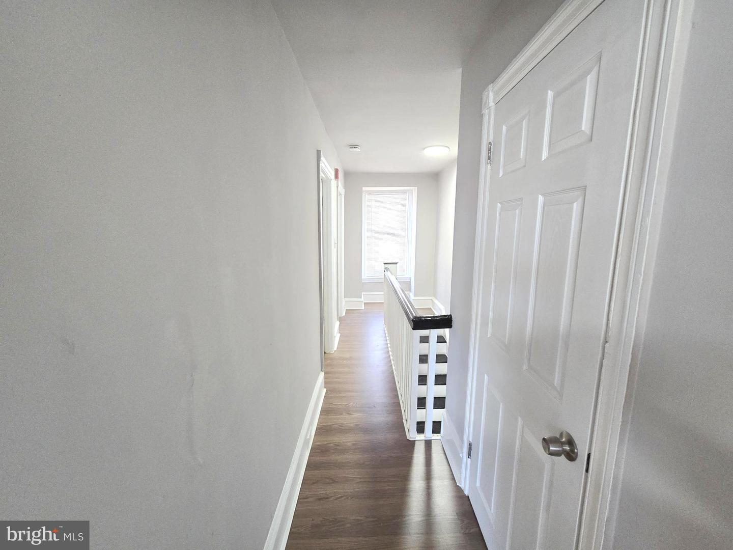 509 E Washington Ln #2nd Floor Front Property Photo 15