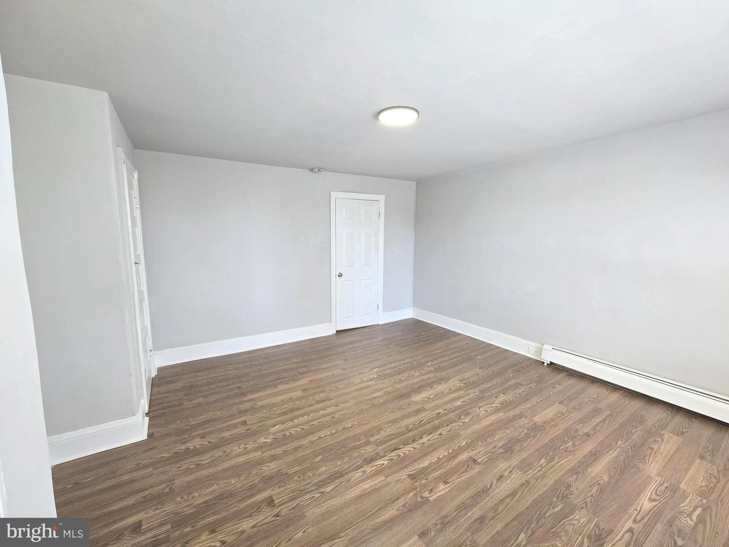 509 E Washington Ln #2nd Floor Front Property Photo 17