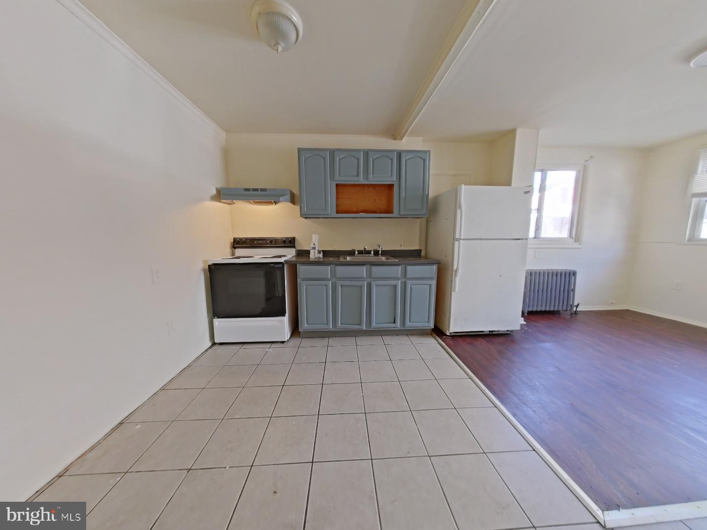 1516 Arrott St Property Photo 9