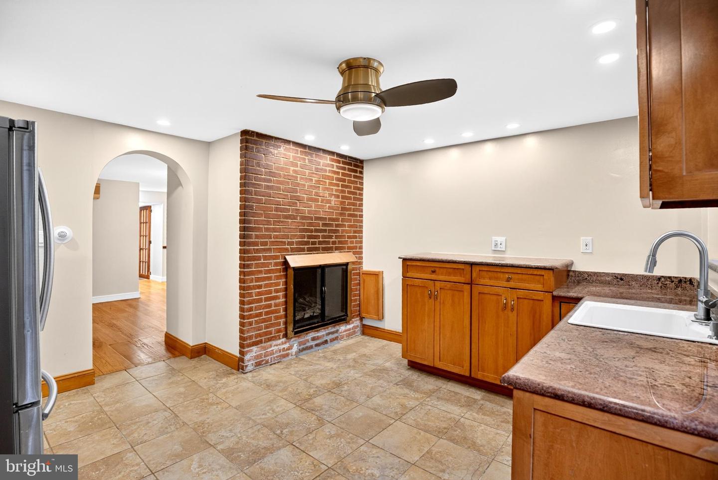 108 Kenilworth St Property Photo 7