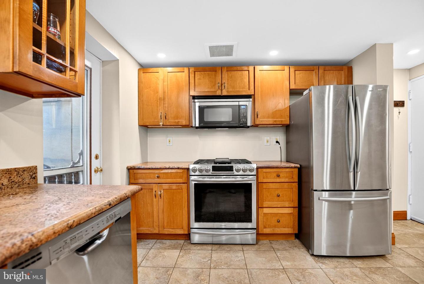 108 Kenilworth St Property Photo 8