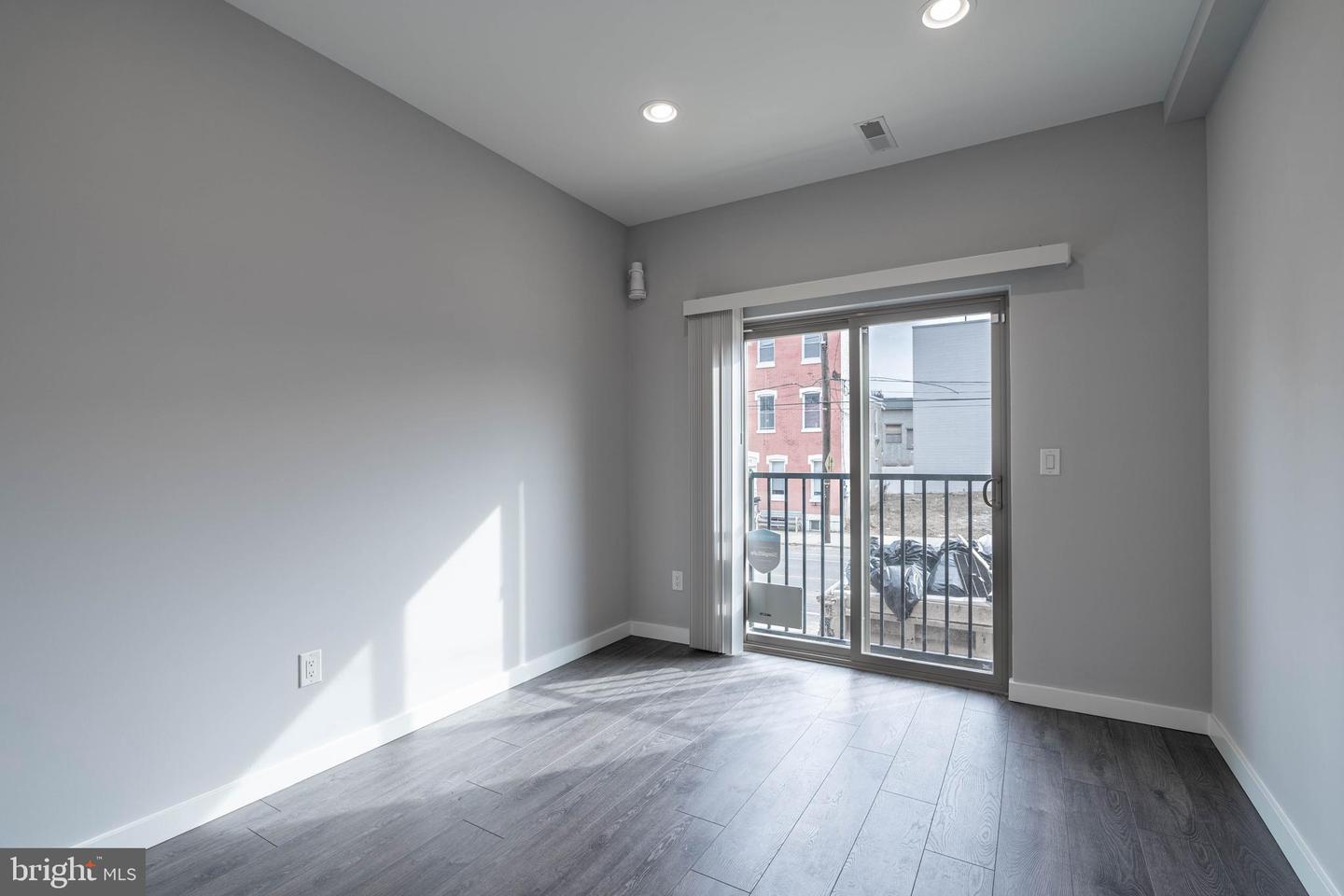 531 W Berks St Property Photo 7