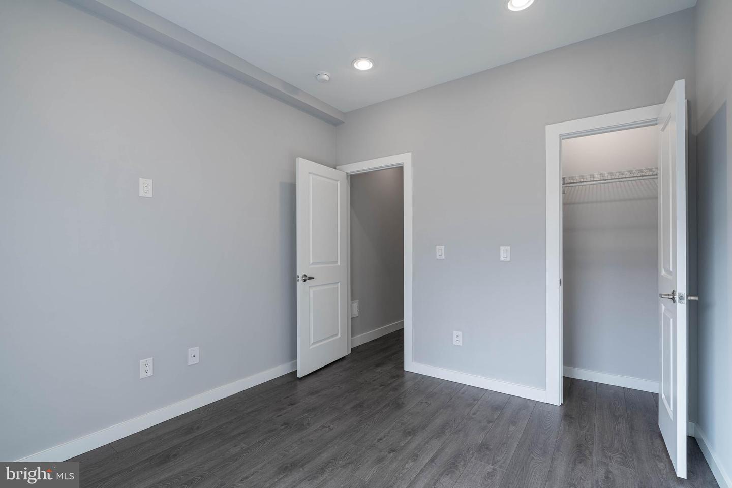 531 W Berks St Property Photo 9