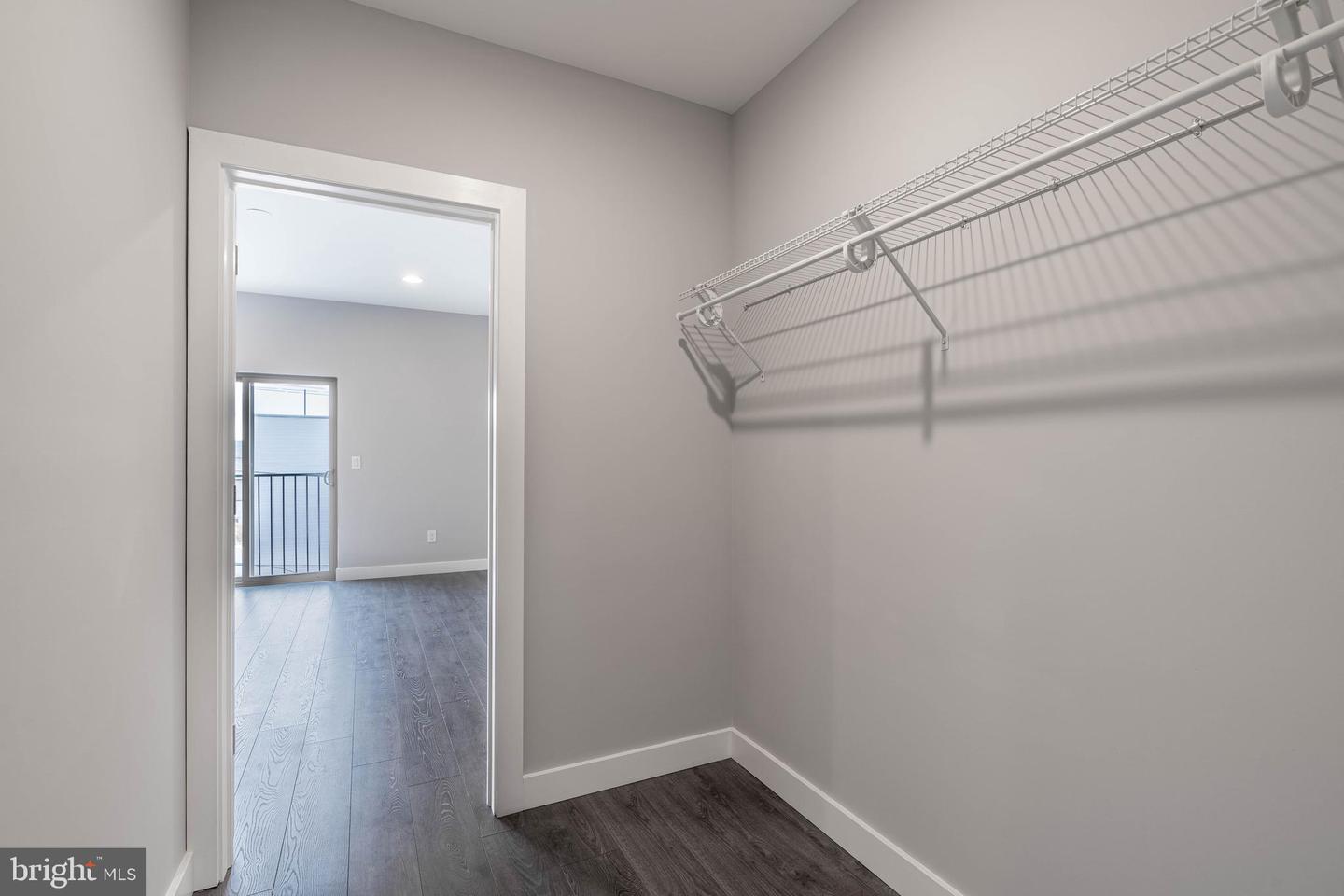 531 W Berks St Property Photo 16