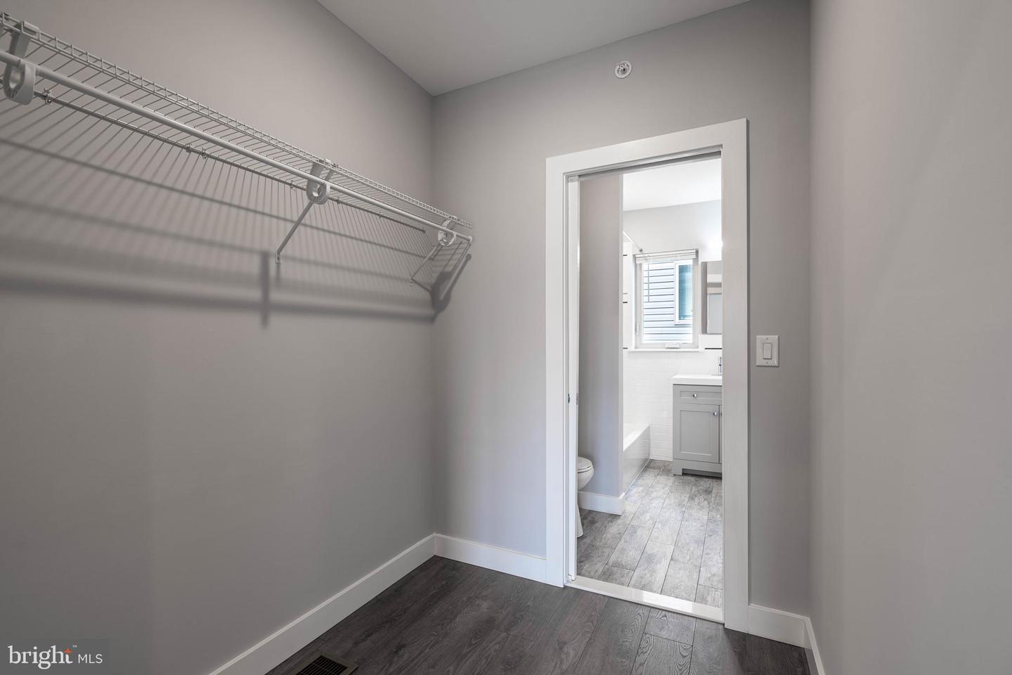 531 W Berks St Property Photo 17