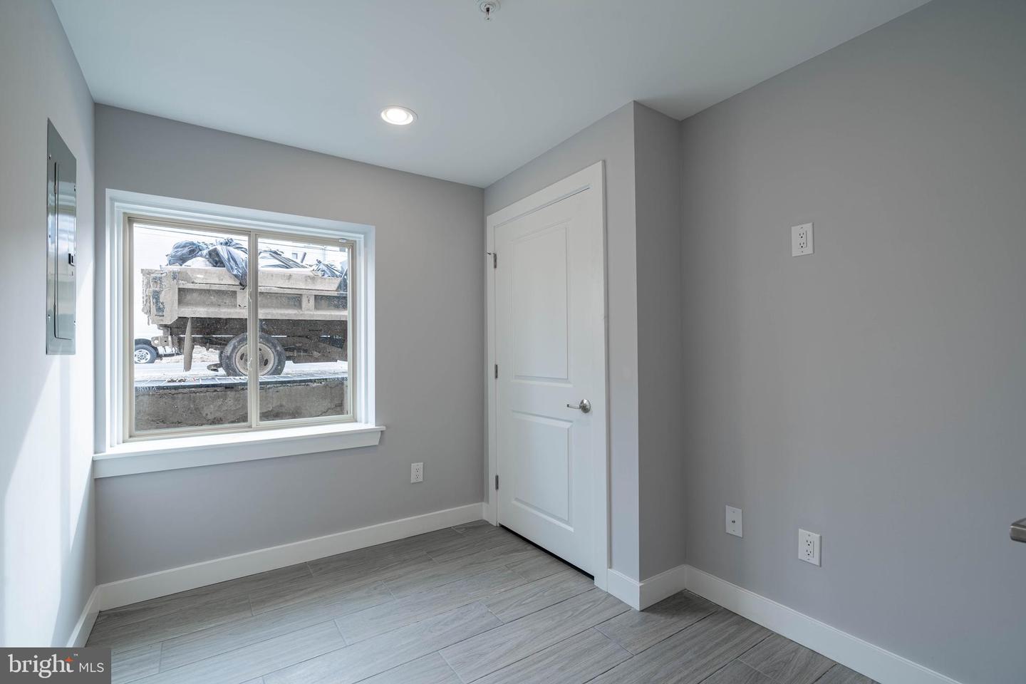 531 W Berks St Property Photo 20
