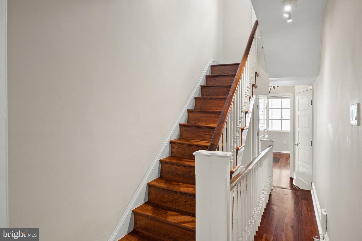 2207 Pine St Property Photo 29
